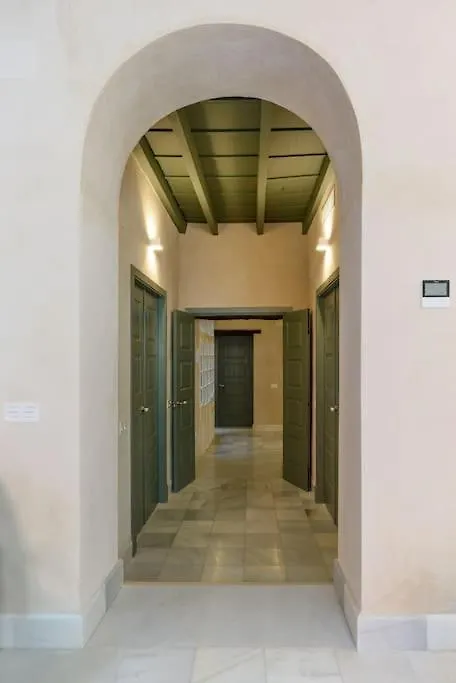 Luxury Palace Sevilla 0*, 세비야